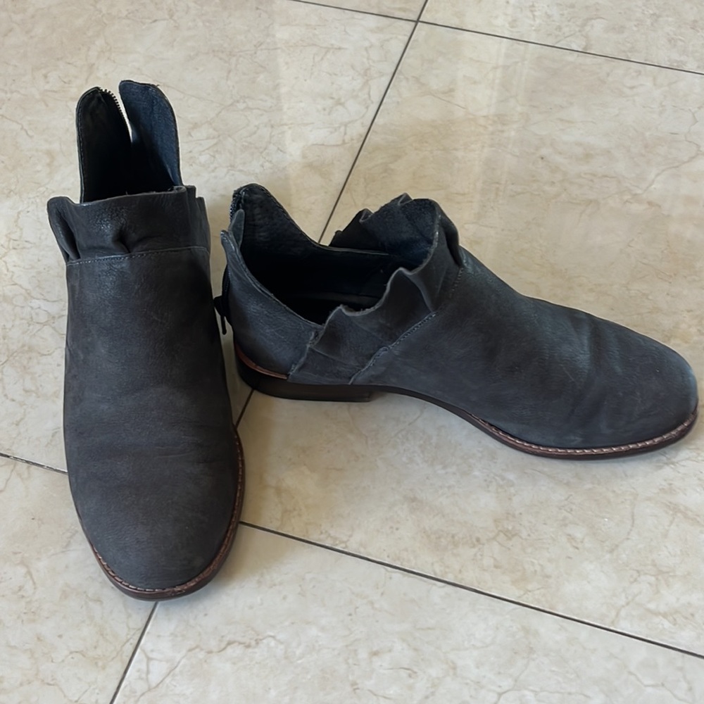 Black Ruffle Booties - Picture 2 of 7